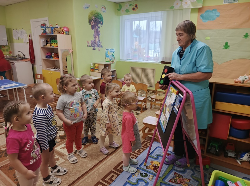 Декада дорожной безопасности детей в младшей группе.